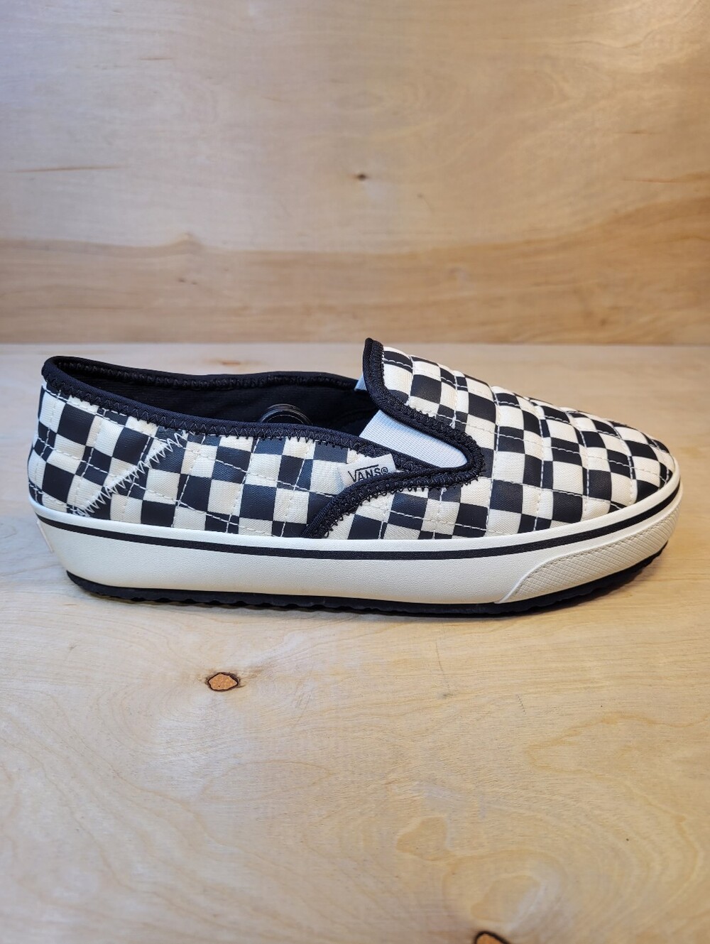 Vans Slip-Er 2 Checkerboard Black/Classic White Slip On Shoes Size 7M/8.5W - Picture 2 of 10